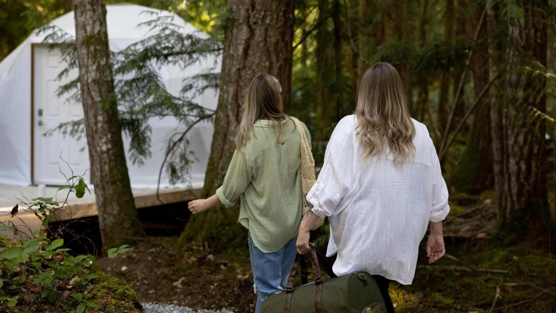 Luxury tent Stay Wilder Sunshine Coast Sechelt Canada